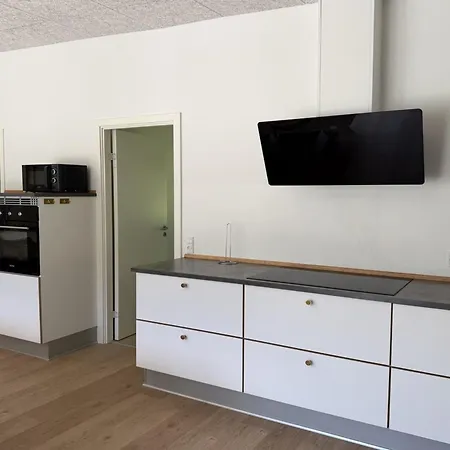 Adisl - 800m From The Sea By Interhome *