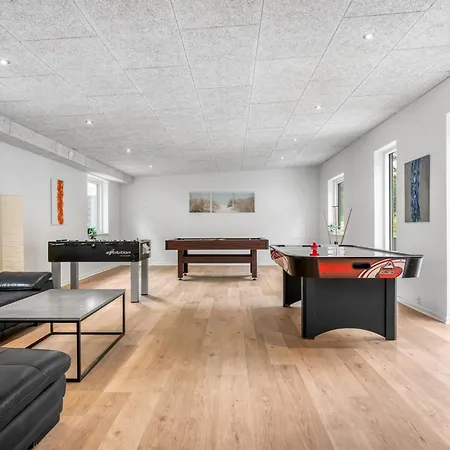 Adisl - 800m From The Sea By Interhome *