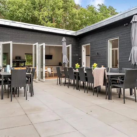 Adisl - 800m From The Sea By Interhome *