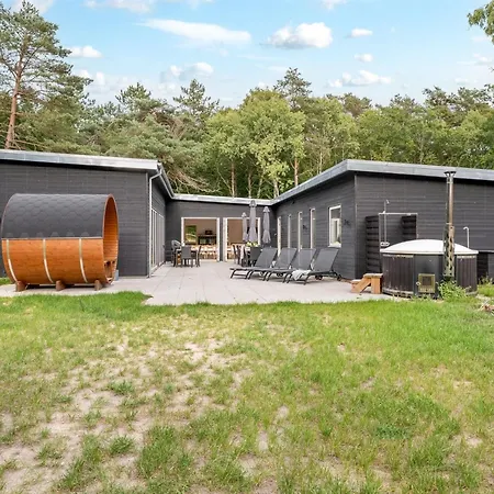 Adisl - 800m From The Sea By Interhome *