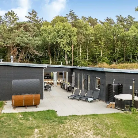 Adisl - 800m From The Sea By Interhome