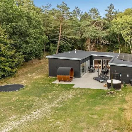 Adisl - 800m From The Sea By Interhome *
